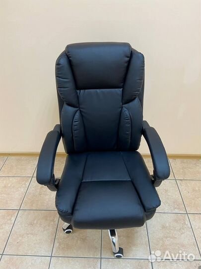 Кресло офисное Экокожа с подушкой
