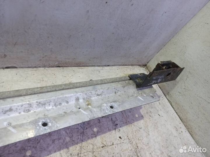 Кронштейн подножки