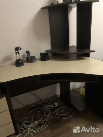 Стол угловой