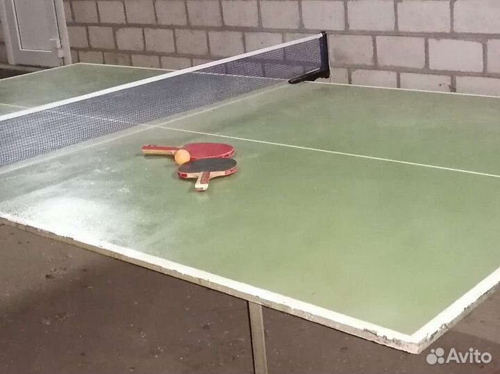 Теннисный стол