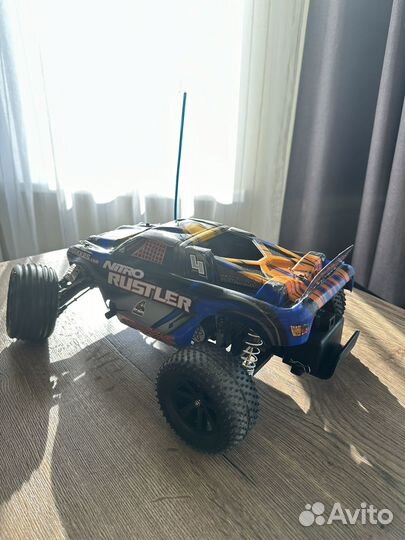 Радиоуправляемая модель с двс Traxxas rustler