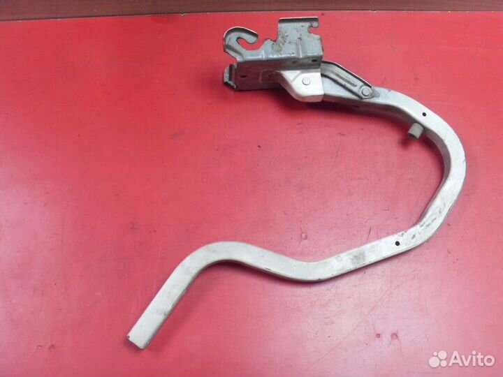 Петля крышки багажника 844000N800 Nissan Pulsar