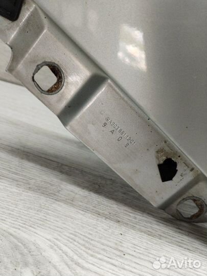 Крыло переднее правое Mercedes Clc-Class CL203