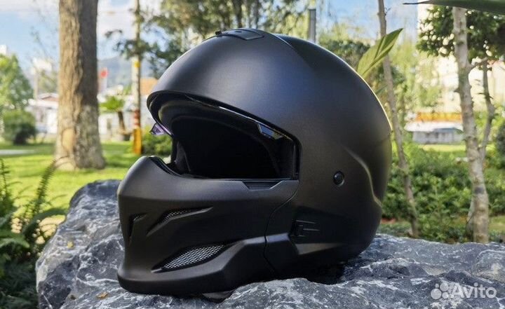 Черный матовый глянцевый мотошлем