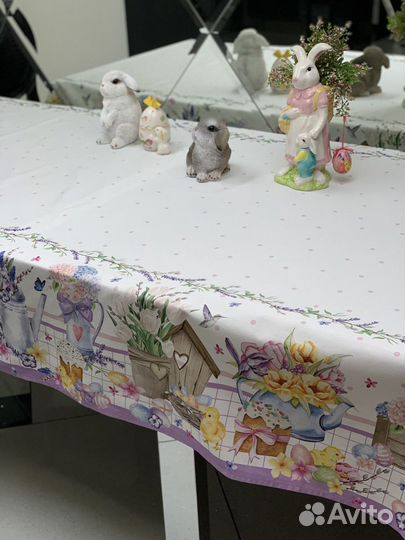 Скатерть с цветами на очень большой стол