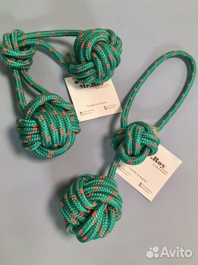 Ошейники, игрушки и лакомство для собак