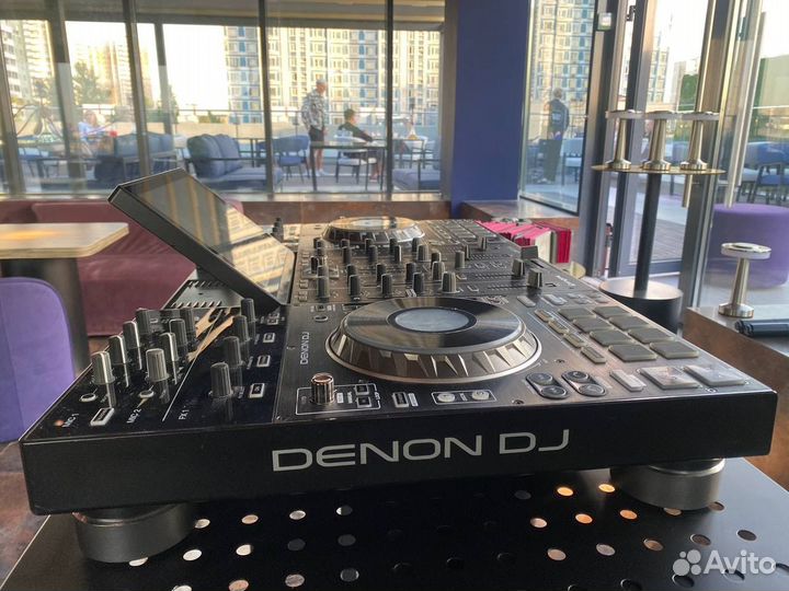 Dj контролер denon prime 4