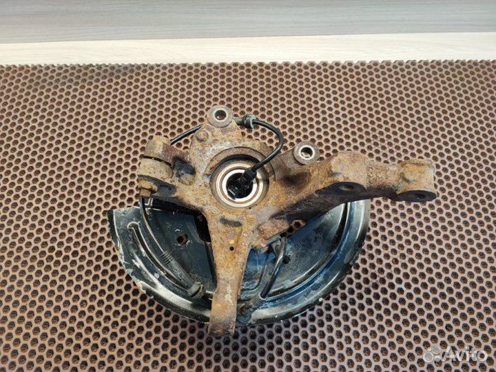 Кулак поворотный передний правый LADA X-Ray