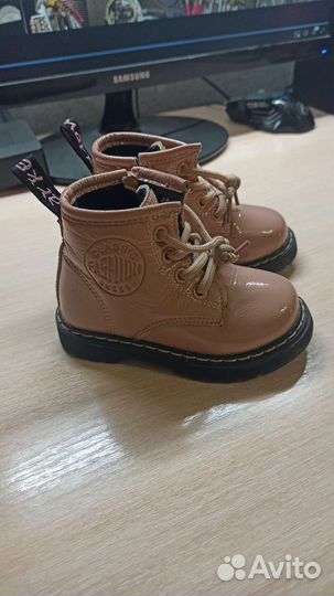 Ботинки демисезонные для девочки 22 размер