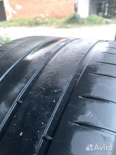 Michelin Pilot Sport 4 S 295/35 R21 и 315/30 R22