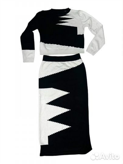 Костюм ручной работы