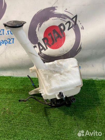 Бачок омывателя (1) Toyota Ractis NCP125 1NZ 2014