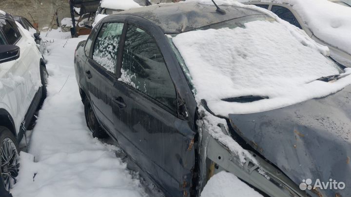 LADA Granta 1.6 МТ, 2024, битый, 999 999 км