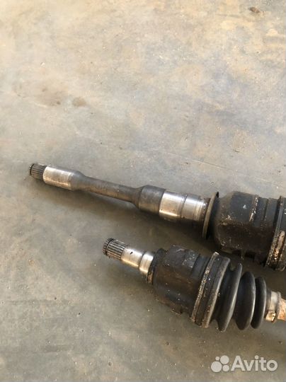 Toyota starlet привод пер/левый АКПП