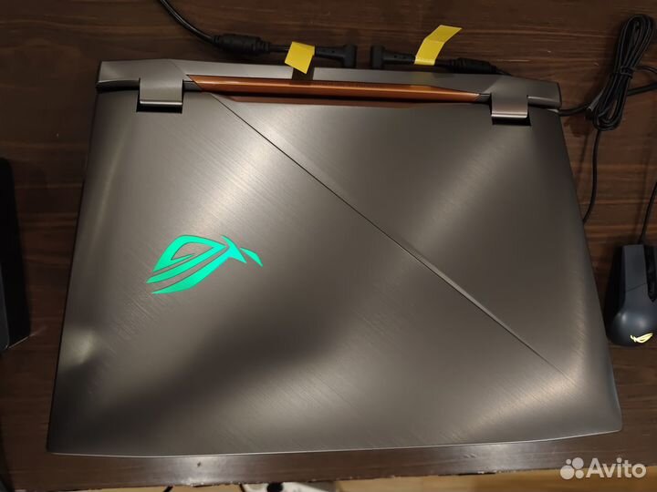 Игровой ноутбук Asus Rog G703GX-EV155T