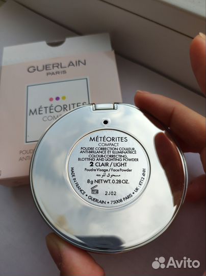 Guerlain meteorites пудра компактная (светлый)