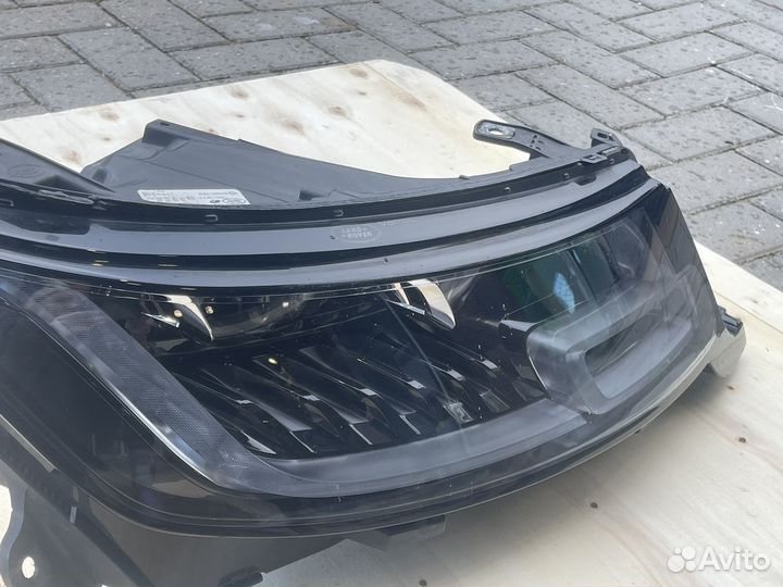 Фара правая Land Rover Sport 2 рест