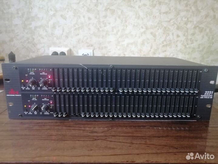 Эквалайзер Dbx 2231 dj