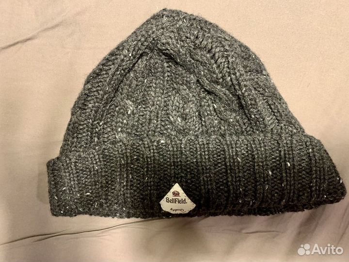 Шапка Bellfield и Vans