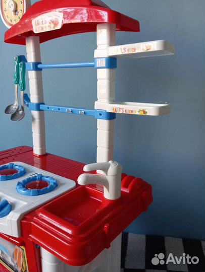 Детская игрушечная кухня пластик