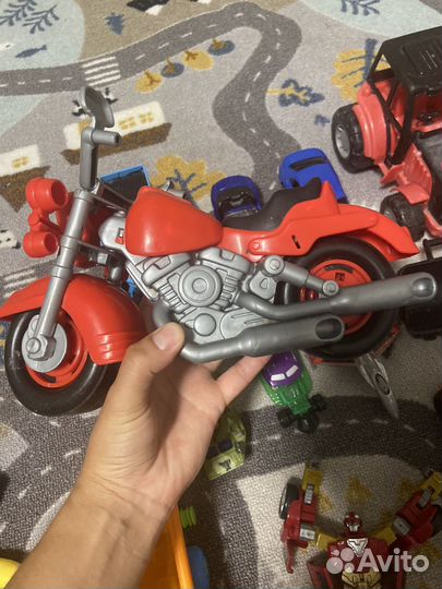 Игрушки для мальчика