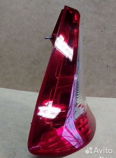 Фонарь задний левый Citroen C4 хэтчбек (3дв) 2004