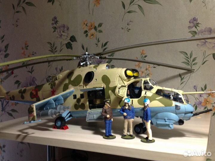 Модель вертолета ми-24 1:24
