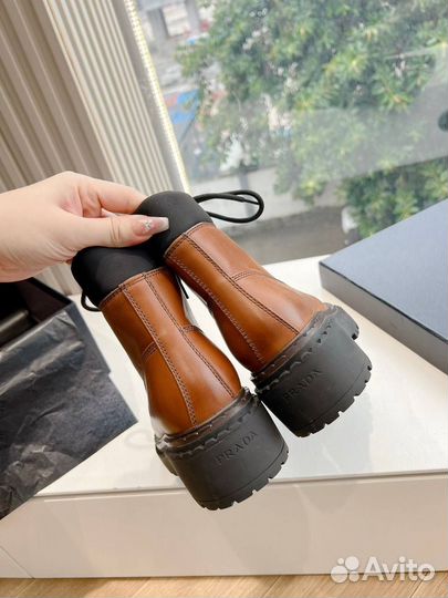 Ботинки Prada женские