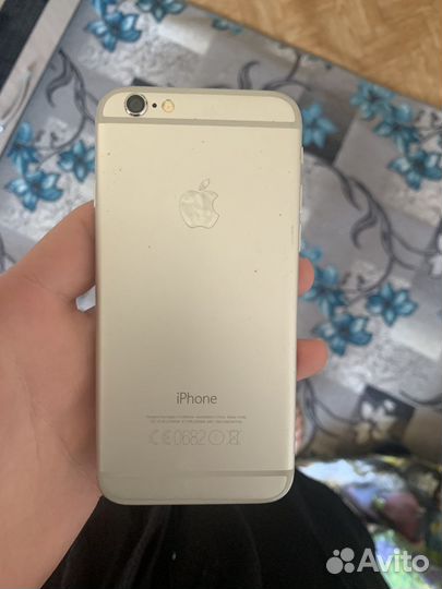 Телефон iPhone 6