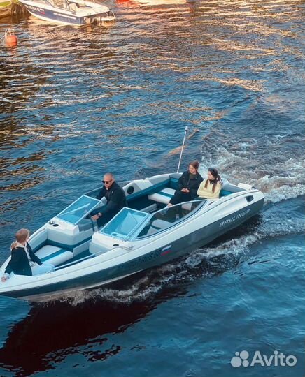 Аренда катера/ прогулки на катере/ Развод мостов