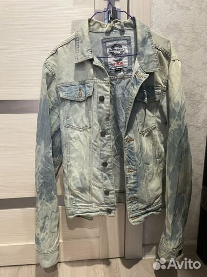 Джинсовая куртка