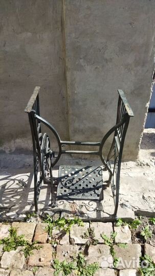 Станина от швейной машинки