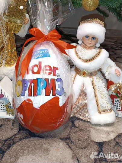 Шоколадное огромное Киндер яйцо