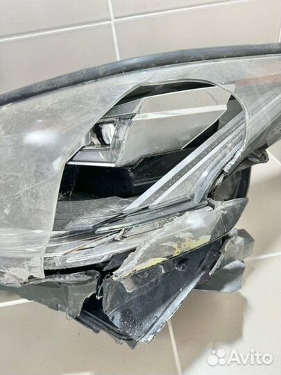 Фара передняя левая Lexus Lx570 2016