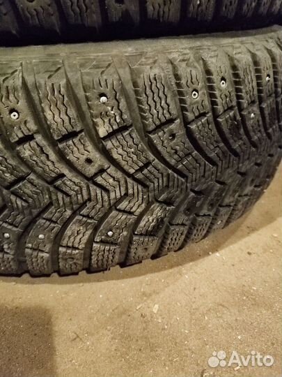 Michelin X-Ice North XIN2 215/65 R16 102V