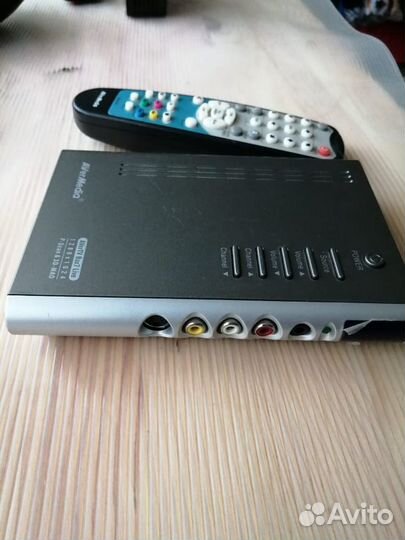 Внешний тв-тюнер для проектора aver media