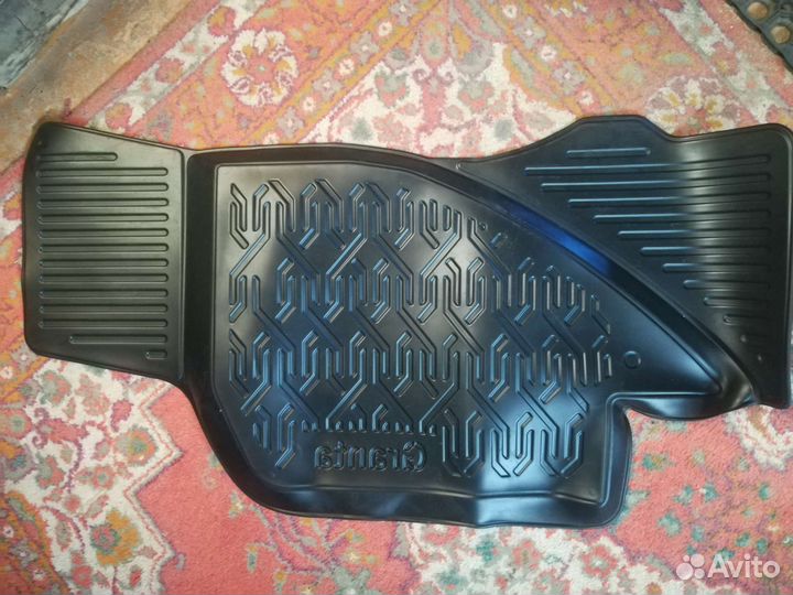 Автомобильные коврики