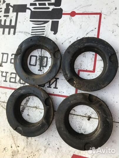 Опора задней пружины Nissan Pathfinder