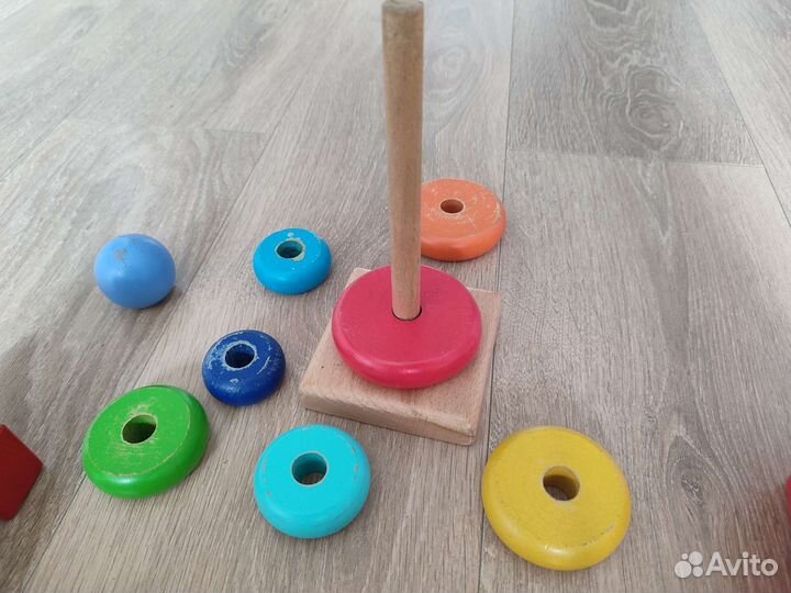 Развивающие игрушки для малышей