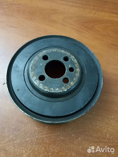 Шкив коленвала Audi A4 B5 058105251E