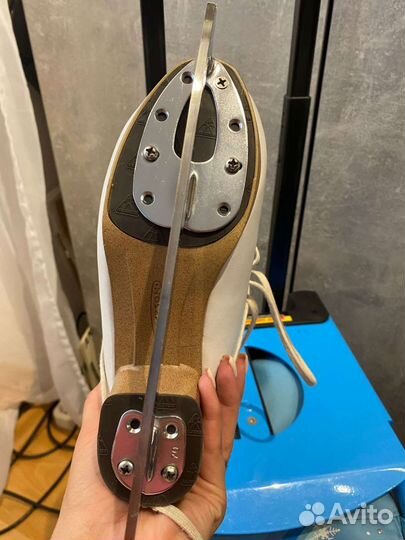 Фигурные коньки jackson