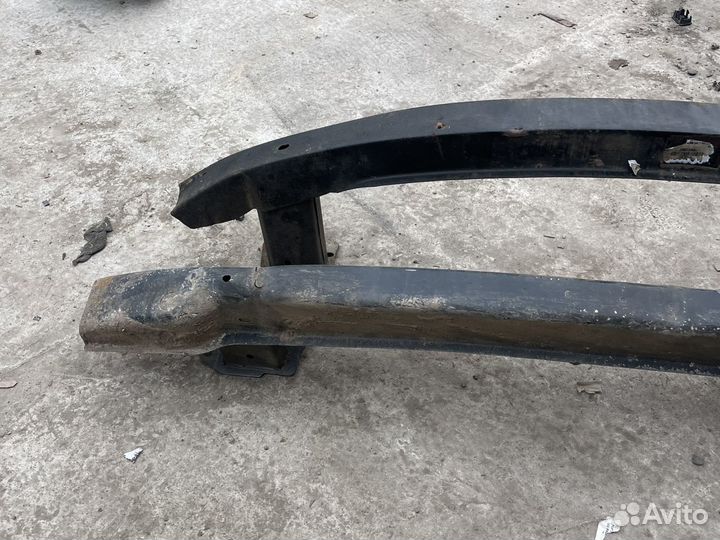 Усилитель бампера passat b5+