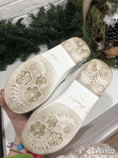 Платье нарядное для девочки 122-128