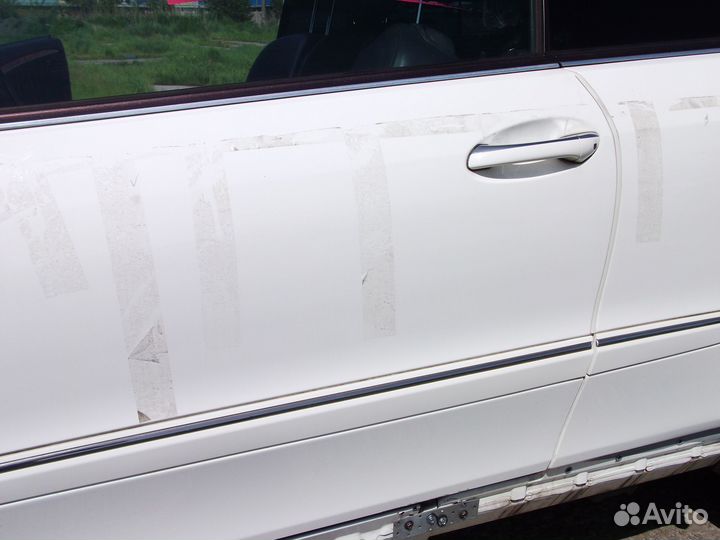 Дверь левая Мерседес W209