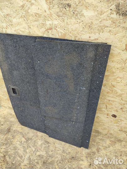 Пол багажника Vw Tiguan 1