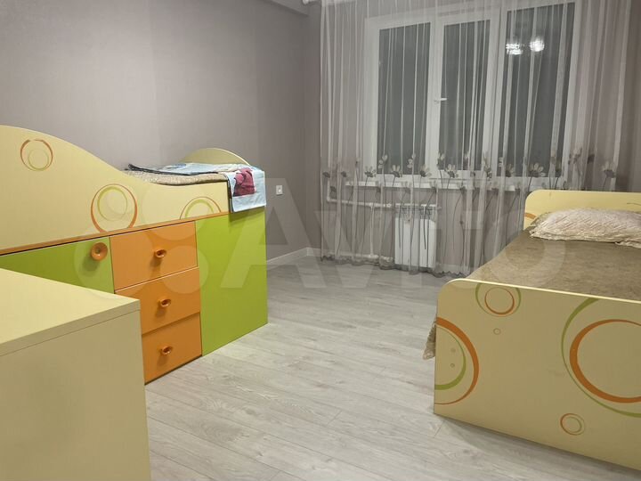 3-к. квартира, 92 м², 4/10 эт.