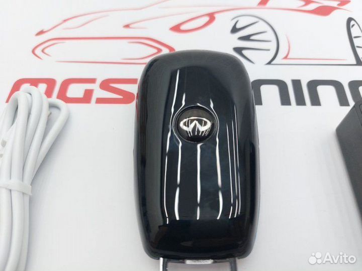 Смарт ключ Инфинити дизайн Мерседес синий