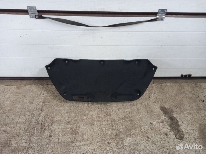 Обшивка крышки багажника Hyundai solaris 1