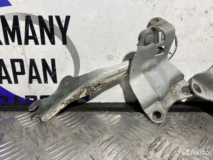 Петли капота Мазда 3 бл Mazda 3 BL