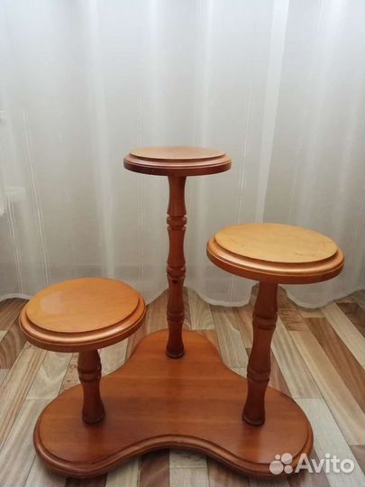 Подставка под цветы